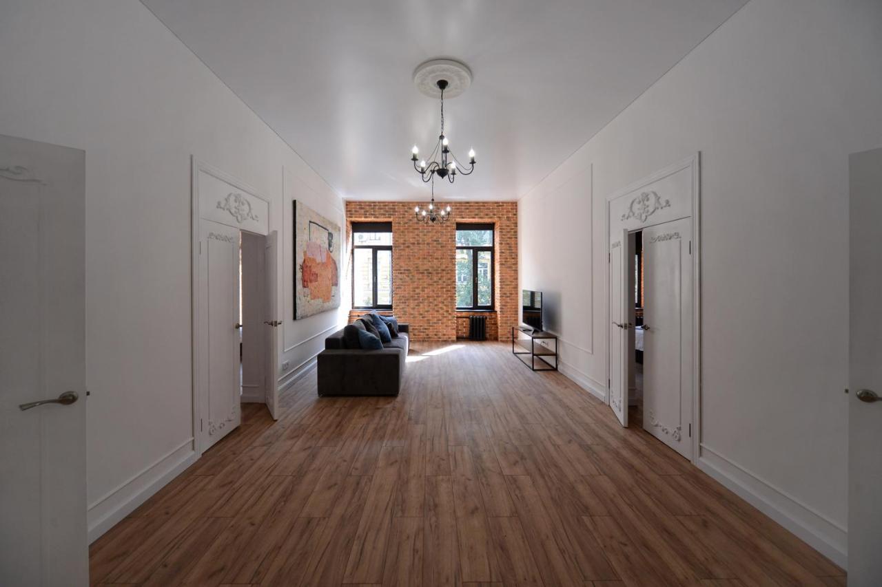 Pushkinskaya Apartments Κίεβο Δωμάτιο φωτογραφία